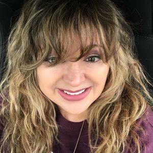 Meet your Posher, Lorena